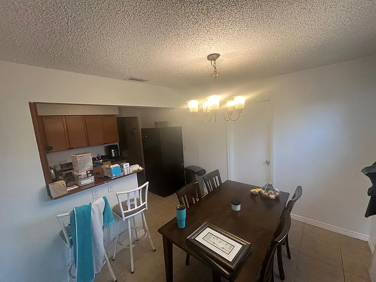 6080 N Dixie Hwy — Photo 12