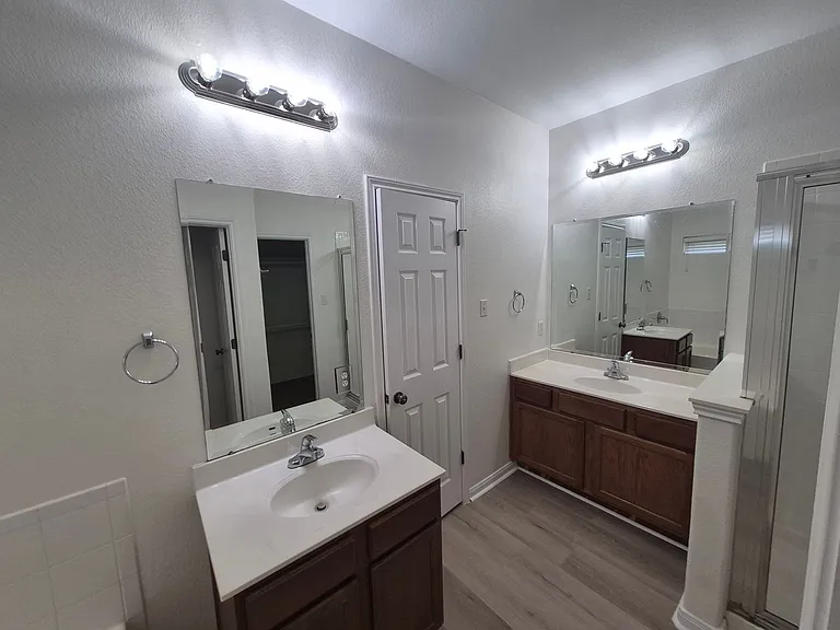 1908 Wheaton Trl — Photo 15
