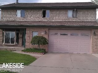 21519 Downing Saint, Saint Clair Shores, MI 48081