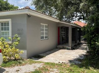 3227 Oak Ave #3227, Miami, FL 33133