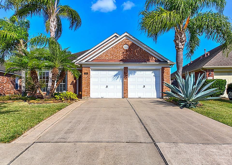 1st image of 888 Schooner Cove Ln