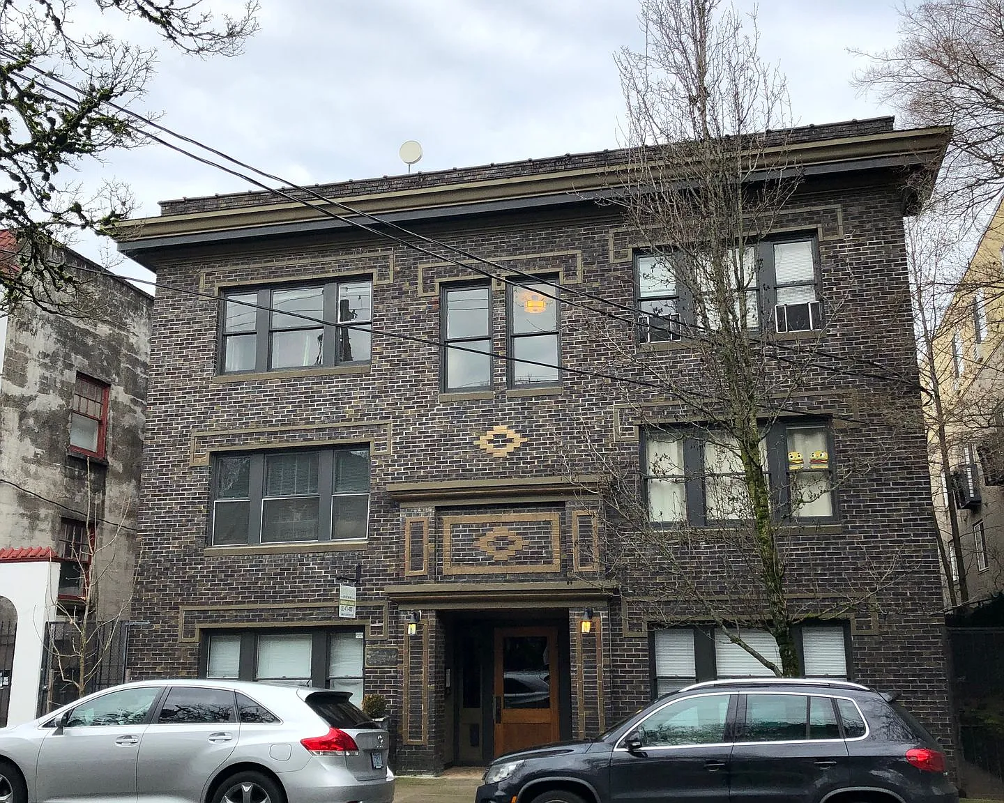 Sara Ann Apartments — Photo 3