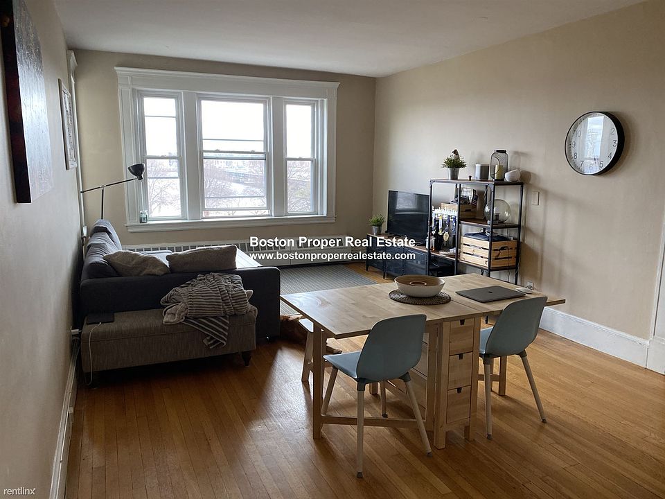 520 Beacon St. #5F Boston - Back Bay Unit Photo 1