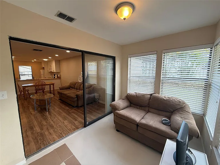 2130 Bancroft Pl #B — Photo 16