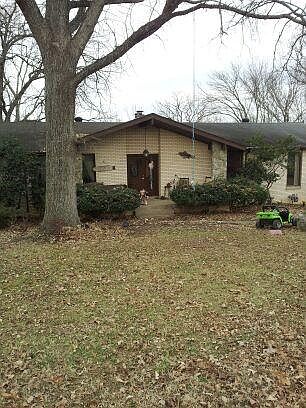 1st image of 381 Harbor Dr