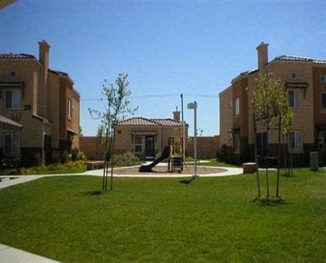 Westgate Courtyards playground and yard area