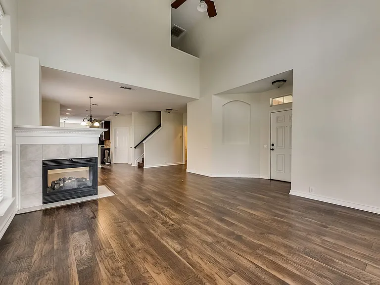 11066 Chanay Dr — Photo 4