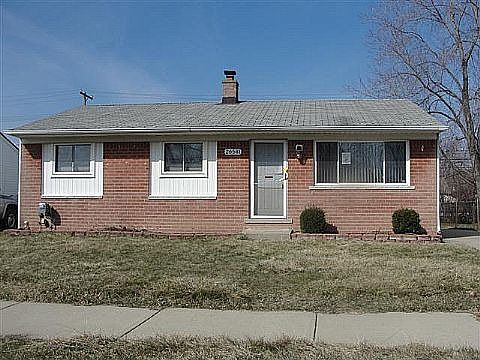1st image of 26581 Roberta St