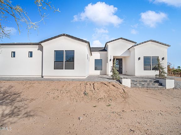 3rd image of 343 N 373rd Drive