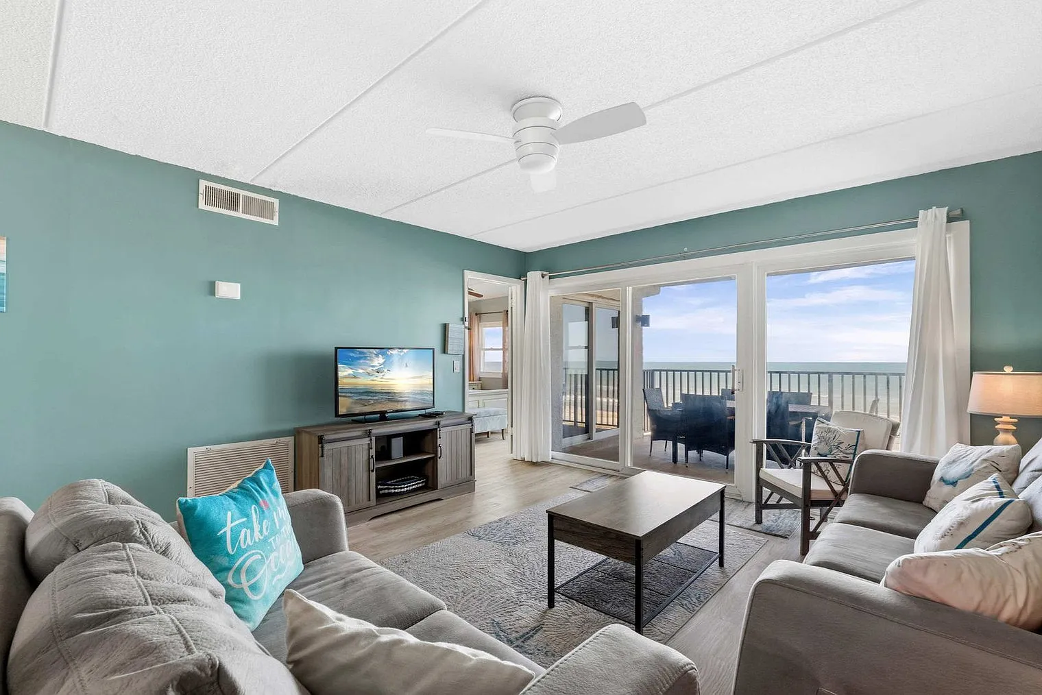 2 bed, 2.0 bath, 1119 sqft, $6,047 — Photo 3