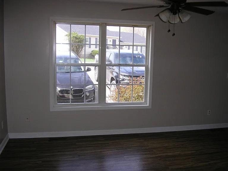 402 Clark St #B — Photo 2