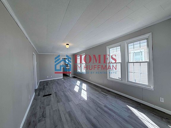 4th image of 1111 Adams Ave