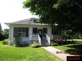 446 5th St SW, Wells, MN 56097
