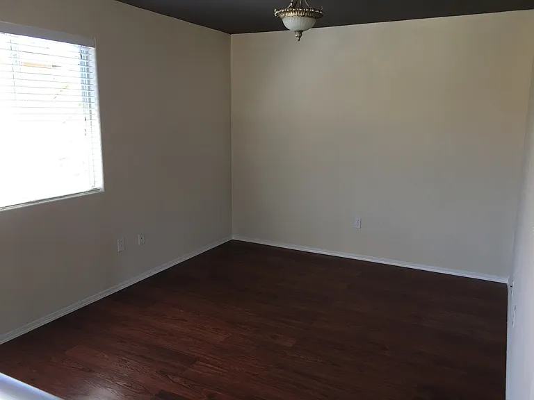 9933 Carrizo Springs Ave — Photo 11