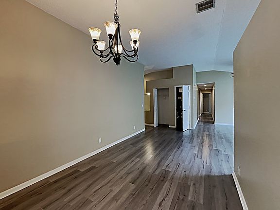 3rd image of 622 NW 183rd Ter