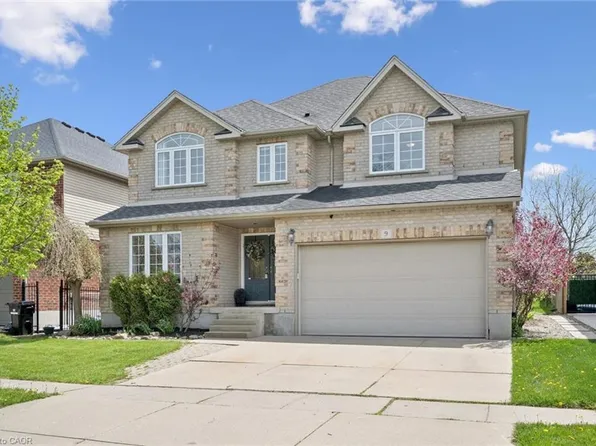 9 Erbach Cres, Wilmot, ON N3A 2L3