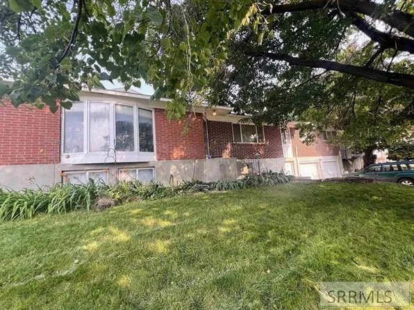 645 Bannock Ave, American Falls, ID 83211