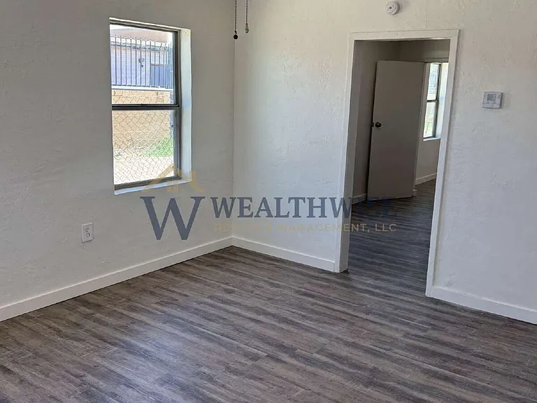 19 W Michigan Dr #A — Photo 14