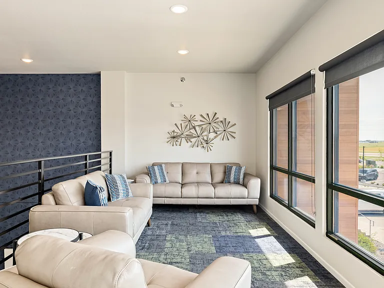 The Grand off 45th — Photo 25