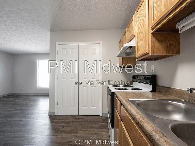 1702 W Michigan St #10 — Photo 8