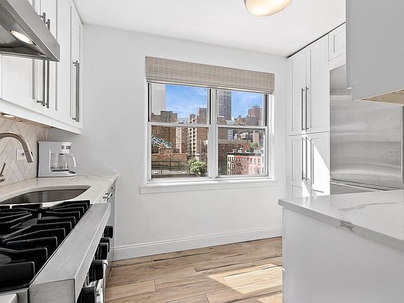 4th image of 201 E 37th St APT 6D