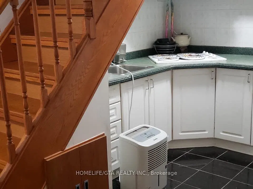 2 bed, $1,600 — Photo 2