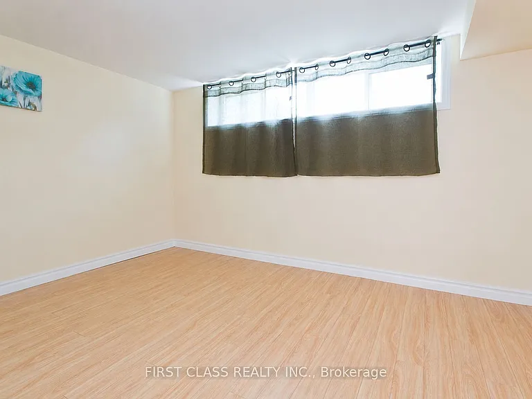371 Fesserton Rd #BASEMENT — Photo 12
