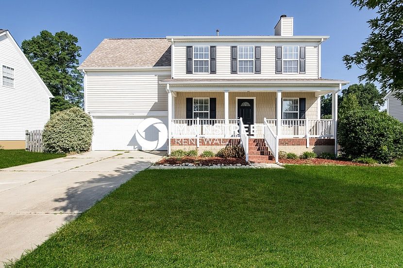 1st image of 15726 De Havilland Dr