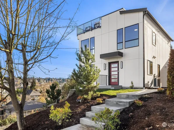 2217 W Bertona Street, Seattle, WA 98199