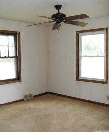 5th image of 814 Laurel Ave