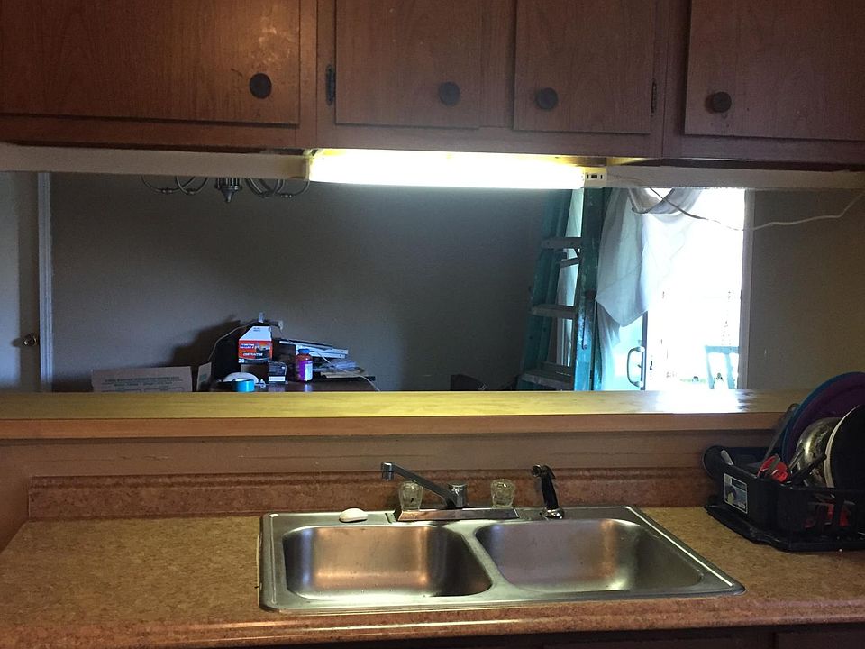 2nd image of 25 Imogene St