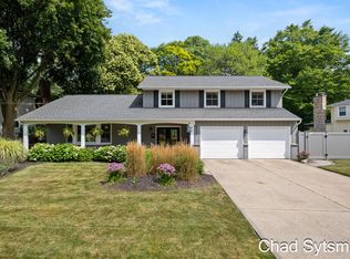 2352 Okemos Dr SE, Grand Rapids, MI