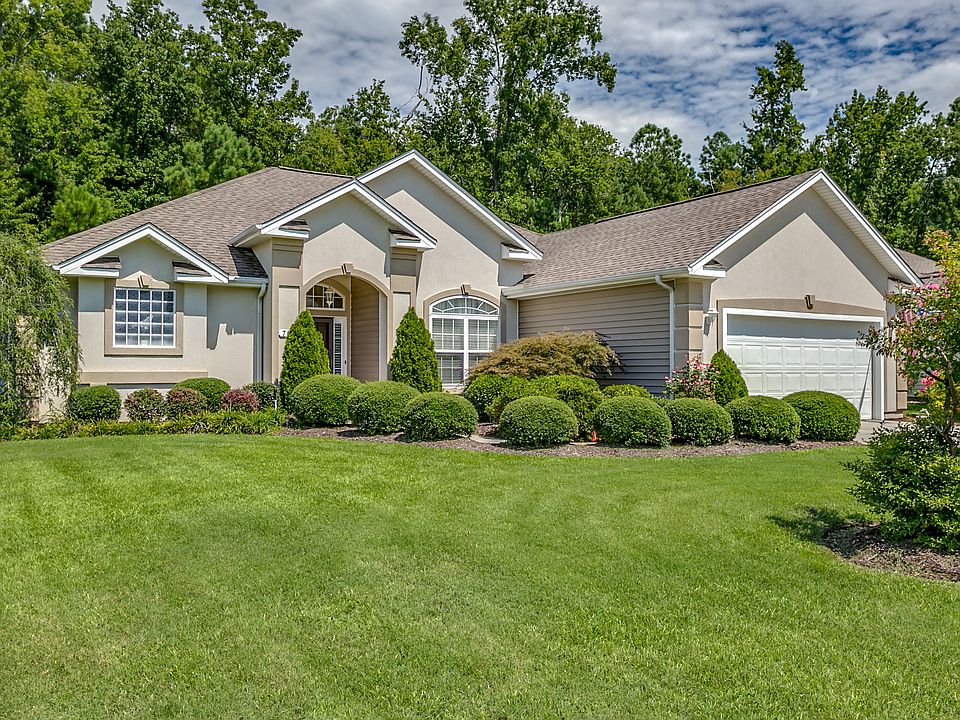 Only 5 Mins To The Beach!