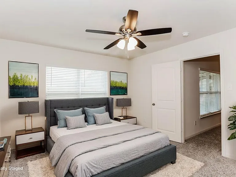 1456 Palamedes Dr — Photo 10