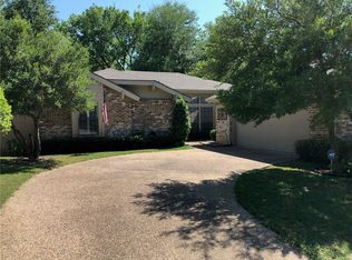 9026 Stone Creek Pl, Dallas, TX 75243