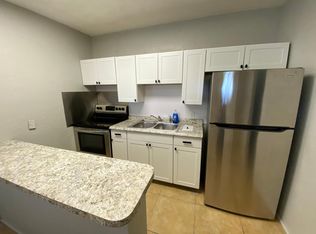 6810 50th Ave N #1/2, Saint Petersburg, FL 33709