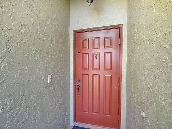3rd image of 221 Meadows Drive