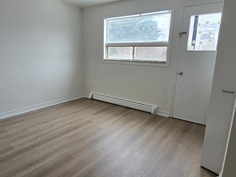 23 Rutherford Dr #B — Photo 15