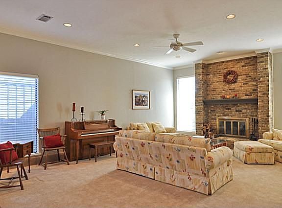 2nd image of 6119 Black Berry Ln