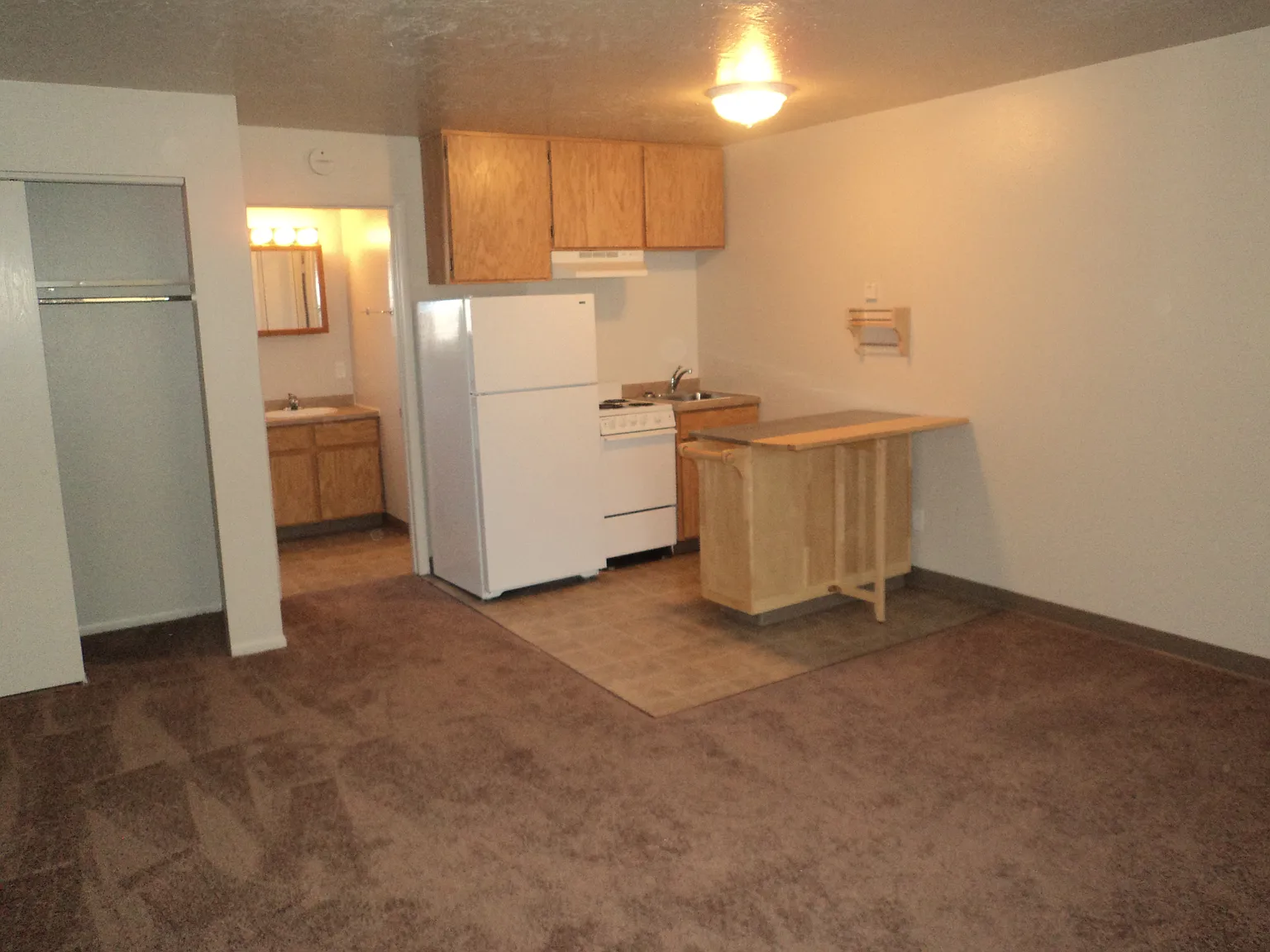430 S 5th St E — Photo 2
