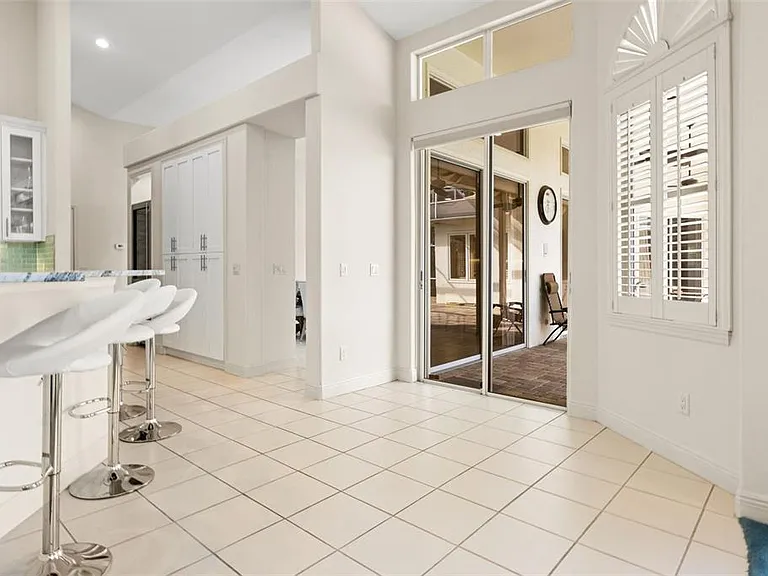 30312 Laurelwood Ln — Photo 23