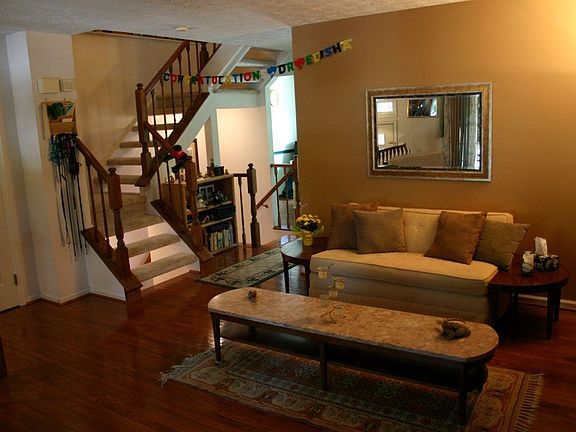 Spacious living room