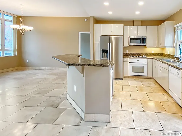 555 Front St #205 — Photo 11