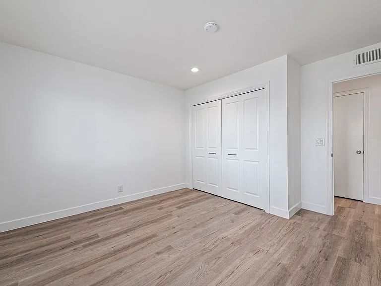 2466 Golzio Ct #4 — Photo 10