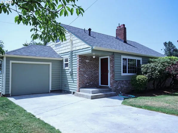 8732 SE Main St, Portland, OR 97216