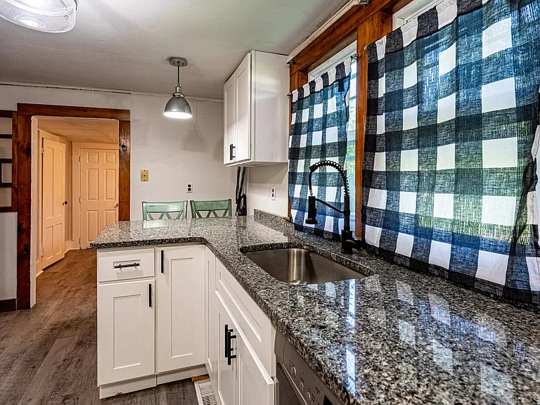 7 Cabins Rd #7 — Photo 15