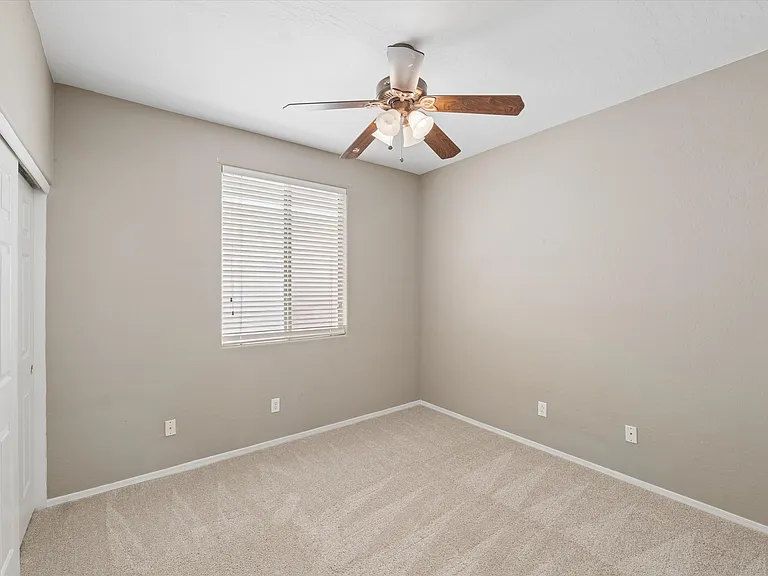 2519 E Fremont Rd — Photo 9