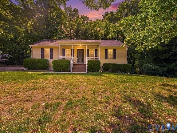 3rd image of 2406 Ocala Dr