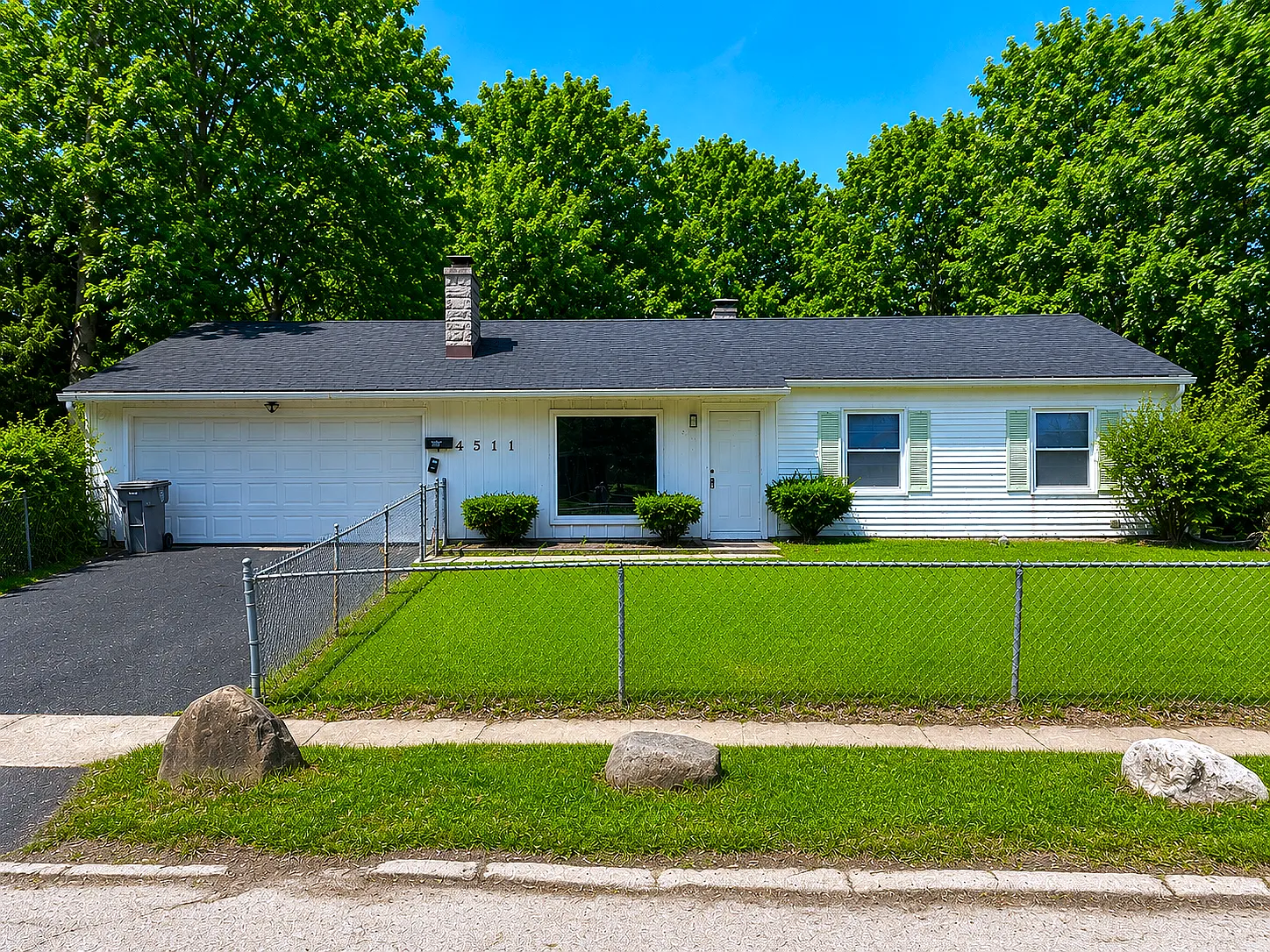 4511 Kenmore Rd — Photo 1