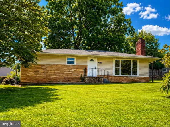 354 Berry St, Orange, VA 22960